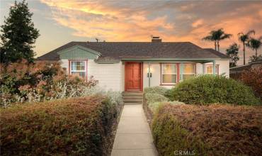 243 S Mills Avenue, Claremont, California 91711, 3 Bedrooms Bedrooms, ,2 BathroomsBathrooms,Residential,Buy,243 S Mills Avenue,CV24244143