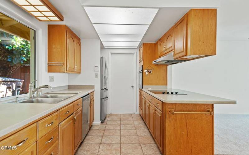 10-web-or-mls-10 - Kitchen