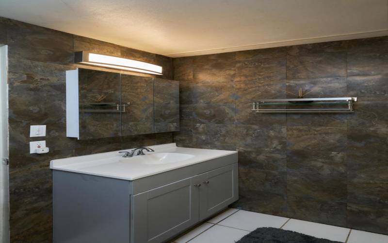 Secondary Bathroom with Soaking tub view