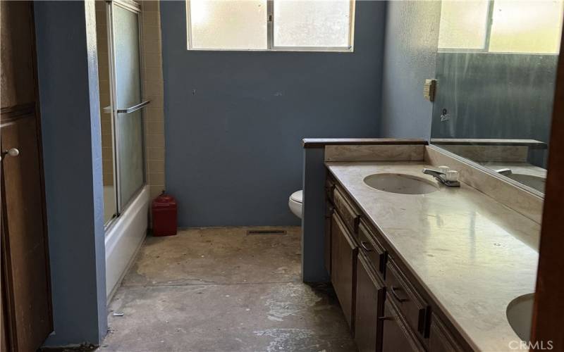 Master Bathroom with double sinks.