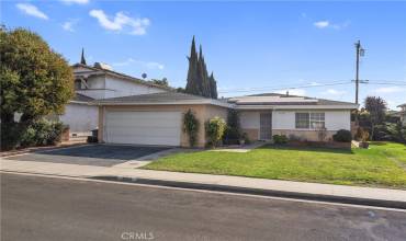 1424 E 218th Street, Carson, California 90745, 4 Bedrooms Bedrooms, ,2 BathroomsBathrooms,Residential,Buy,1424 E 218th Street,SB24240461