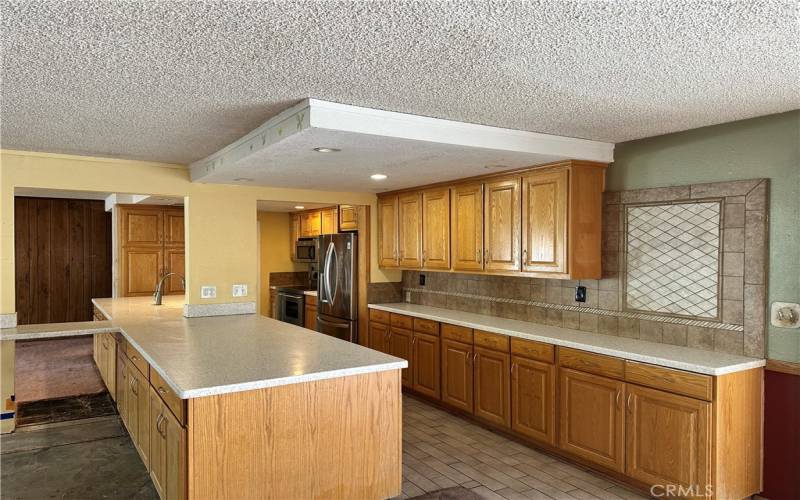 Kitchen, Cabinets Backsplash 6