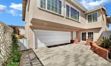 227 48th Street, Newport Beach, California 92663, 4 Bedrooms Bedrooms, ,1 BathroomBathrooms,Residential Lease,Rent,227 48th Street,NP24247645