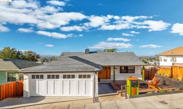 8935 Lawlor St, Oakland, California 94605, 4 Bedrooms Bedrooms, ,3 BathroomsBathrooms,Residential,Buy,8935 Lawlor St,41080082