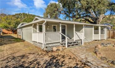 12940 1st Street, Clearlake Oaks, California 95423, 2 Bedrooms Bedrooms, ,2 BathroomsBathrooms,Residential,Buy,12940 1st Street,LC24249574