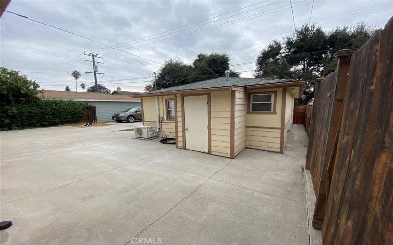 laundry room area