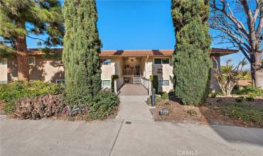 2287 Via Puerta C, Laguna Woods, California 92637, 2 Bedrooms Bedrooms, ,2 BathroomsBathrooms,Residential,Buy,2287 Via Puerta C,OC24248440