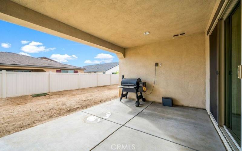 Covered, lighted. concrete pation/BBQ area