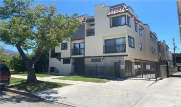 1022 Irving Avenue 5, Glendale, California 91201, 2 Bedrooms Bedrooms, ,1 BathroomBathrooms,Residential Lease,Rent,1022 Irving Avenue 5,AR24249732