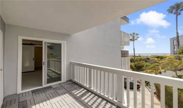 660 The Village 204, Redondo Beach, California 90277, 1 Bedroom Bedrooms, ,1 BathroomBathrooms,Residential Lease,Rent,660 The Village 204,SB24249654