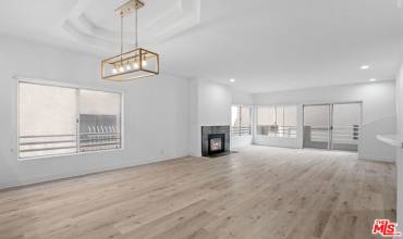 1160 Granville Avenue 105, Los Angeles, California 90049, 2 Bedrooms Bedrooms, ,2 BathroomsBathrooms,Residential Lease,Rent,1160 Granville Avenue 105,24471105