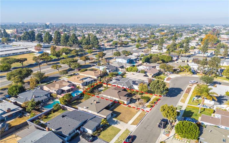 Aerial view of 3323 Fanwood Ave.