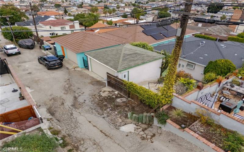 Alley facing 2 car garage. Perfect for an ADU, perhaps?