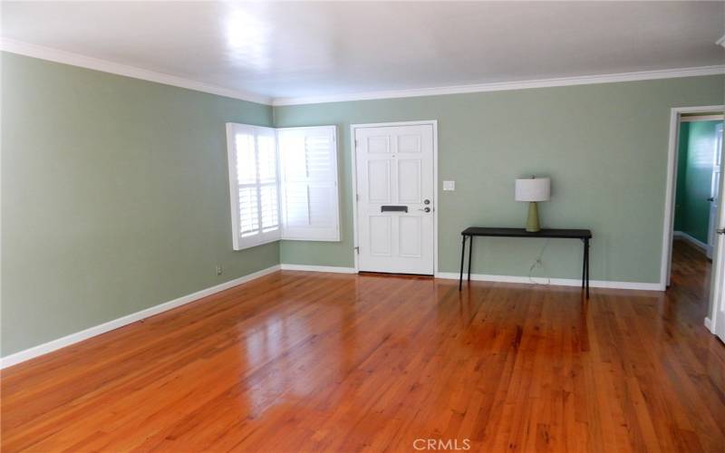 Large living room off of the front door entrance.