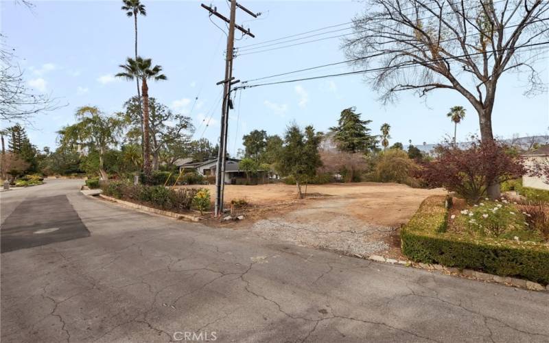 Land in Stunning South Redlands