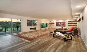 2354 Via Mariposa W 1B, Laguna Woods, California 92637, 2 Bedrooms Bedrooms, ,2 BathroomsBathrooms,Residential,Buy,2354 Via Mariposa W 1B,LG24246752