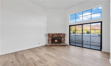 14325 Foothill Boulevard 37, Sylmar, California 91342, 2 Bedrooms Bedrooms, ,3 BathroomsBathrooms,Residential,Buy,14325 Foothill Boulevard 37,SR24247337