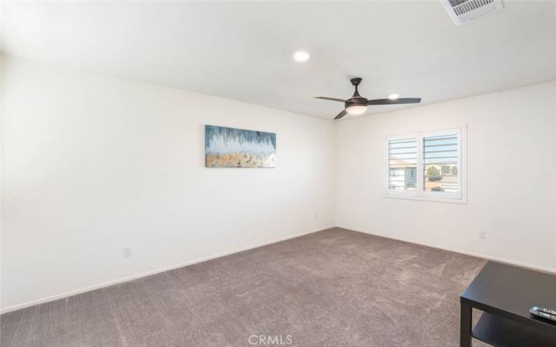 Upstairs Loft - Potential 5th Bedroom