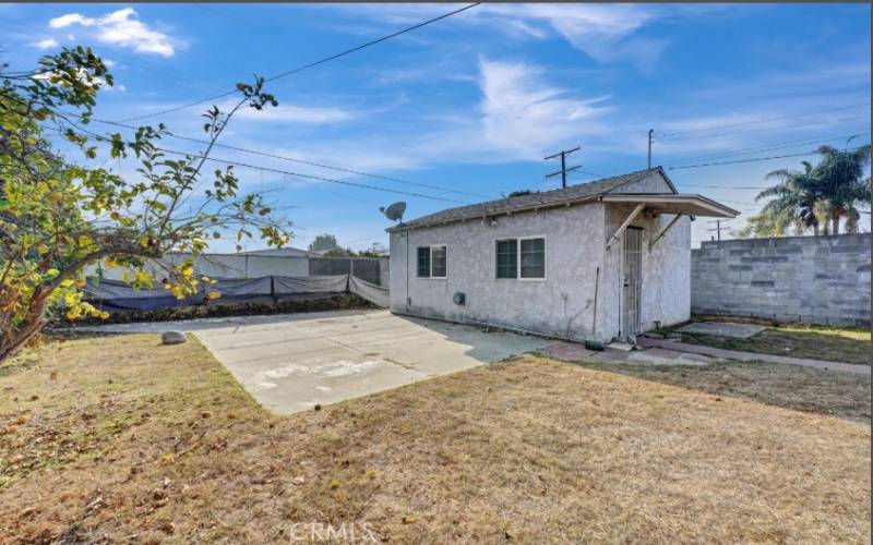 BACK YARD VIEW OF REAR STRUCTURE