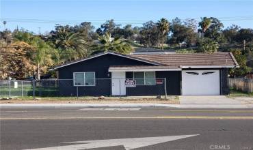 16510 Lakeshore Drive, Lake Elsinore, California 92530, 2 Bedrooms Bedrooms, ,1 BathroomBathrooms,Residential Lease,Rent,16510 Lakeshore Drive,SW24251512