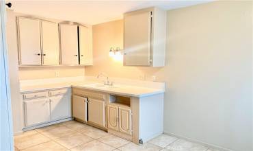 8616 N Loop Boulevard 1, California City, California 93505, 1 Bedroom Bedrooms, ,1 BathroomBathrooms,Residential Lease,Rent,8616 N Loop Boulevard 1,DW24251518