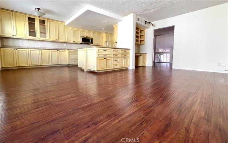 Kitchen Family Room