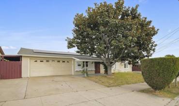 935 Rangeview Street, Spring Valley, California 91977, 3 Bedrooms Bedrooms, ,2 BathroomsBathrooms,Residential,Buy,935 Rangeview Street,NDP2410670