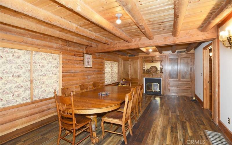 dining room off kitchen