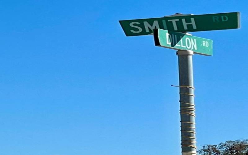 Smith Rd Sign