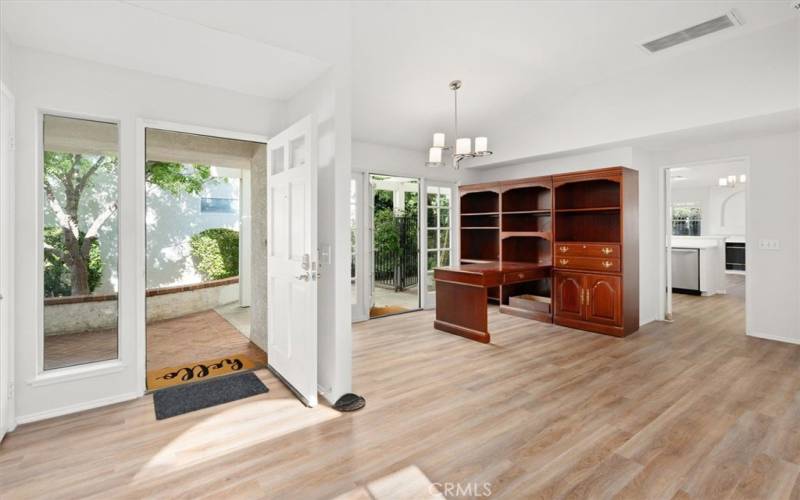 Front entry foyer