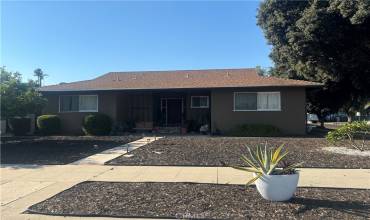 21901 Arminta Street, Canoga Park, California 91304, 4 Bedrooms Bedrooms, ,2 BathroomsBathrooms,Residential,Buy,21901 Arminta Street,WS24129495