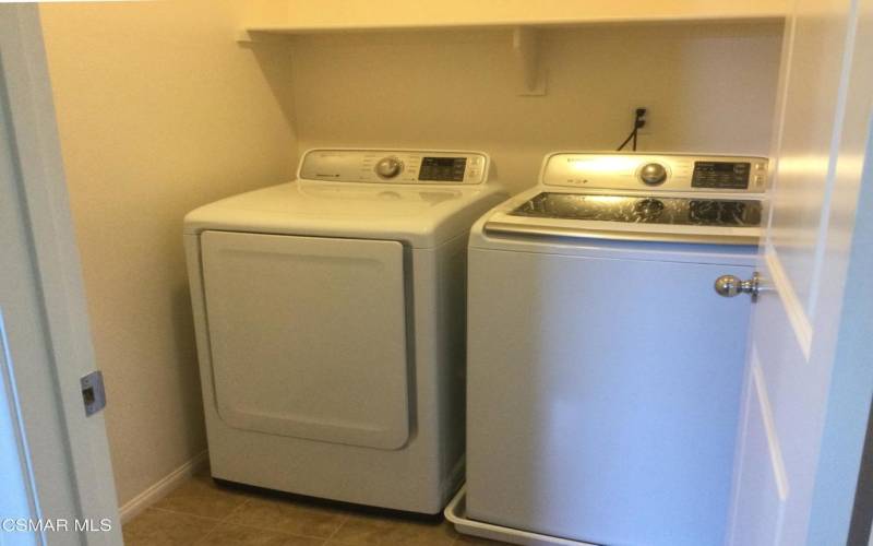 Washer dryer area