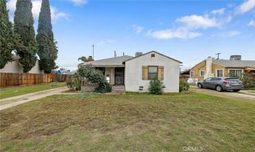 2134 E Cambridge Avenue, Fresno, California 93703, 3 Bedrooms Bedrooms, ,1 BathroomBathrooms,Residential,Buy,2134 E Cambridge Avenue,FR24250772