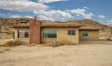 61414 Fountain Boulevard, Joshua Tree, California 92252, 2 Bedrooms Bedrooms, ,1 BathroomBathrooms,Residential,Buy,61414 Fountain Boulevard,JT24249445