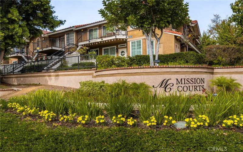 The Mission Courts development is walking distance to the Lake, shops and dining.