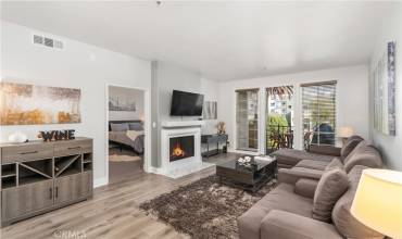 1225 Armacost Avenue 207, Los Angeles, California 90025, 2 Bedrooms Bedrooms, ,2 BathroomsBathrooms,Residential,Buy,1225 Armacost Avenue 207,SR24247466