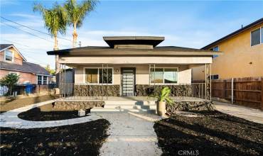 8034 Crockett Boulevard, Los Angeles, California 90001, 4 Bedrooms Bedrooms, ,Residential Income,Buy,8034 Crockett Boulevard,DW24247691