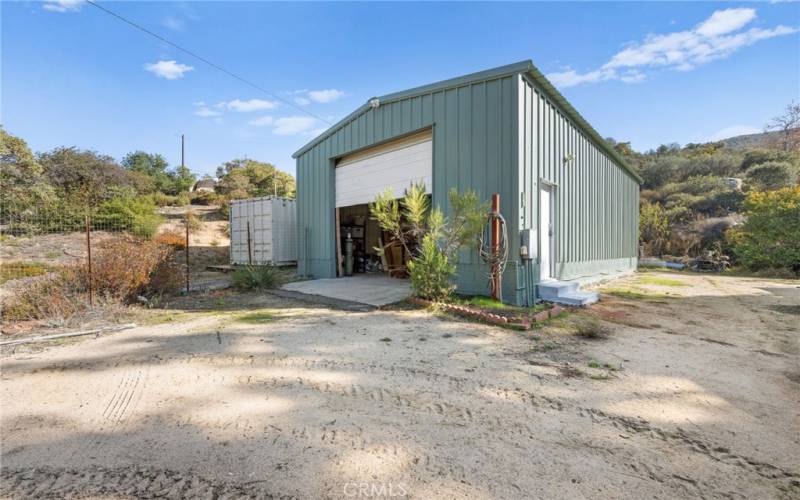 Barn/ garage 2