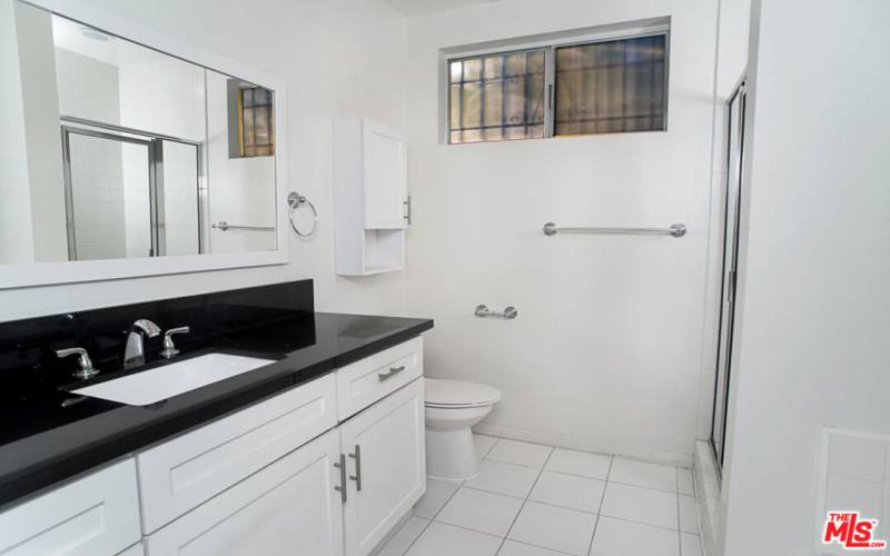 Bathroom w/Tub & Walk-In Shower