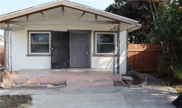 6114 Gifford Avenue B, Huntington Park, California 90255, 1 Bedroom Bedrooms, ,1 BathroomBathrooms,Residential Lease,Rent,6114 Gifford Avenue B,SR24250685