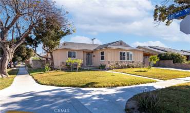 8154 Wynne Avenue, Reseda, California 91335, 3 Bedrooms Bedrooms, ,2 BathroomsBathrooms,Residential,Buy,8154 Wynne Avenue,GD24249841