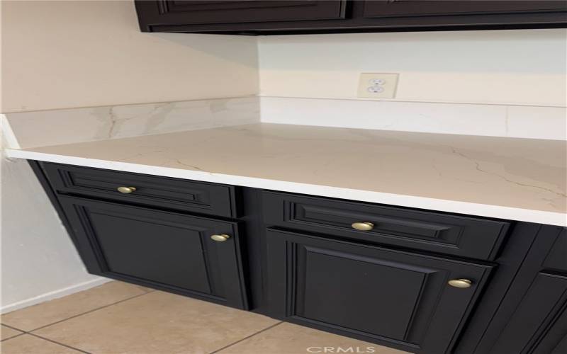 Kitchen Counter top and cabinet