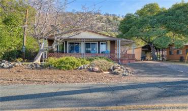 11442 Lakeshore Drive, Clearlake, California 95422, 2 Bedrooms Bedrooms, ,2 BathroomsBathrooms,Residential,Buy,11442 Lakeshore Drive,LC24250516