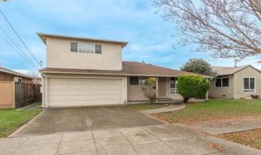 3925 Mission Way, San Leandro, California 94578, 5 Bedrooms Bedrooms, ,2 BathroomsBathrooms,Residential,Buy,3925 Mission Way,41080775