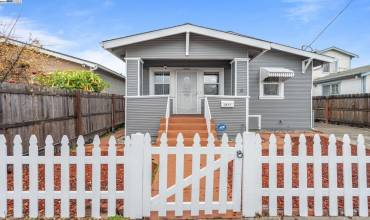 2017 103rd Ave, Oakland, California 94603, 3 Bedrooms Bedrooms, ,2 BathroomsBathrooms,Residential,Buy,2017 103rd Ave,41080764