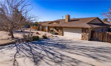 15482 Apache Road, Apple Valley, California 92307, 3 Bedrooms Bedrooms, ,2 BathroomsBathrooms,Residential,Buy,15482 Apache Road,HD24249536