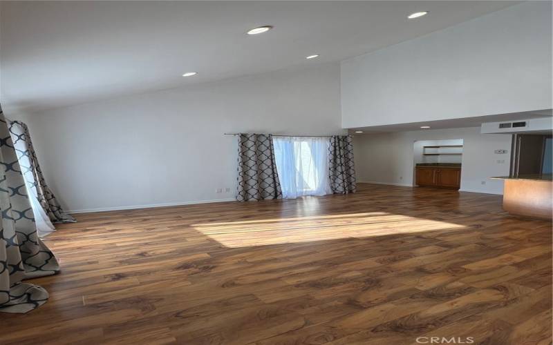 Spacious living and dining room