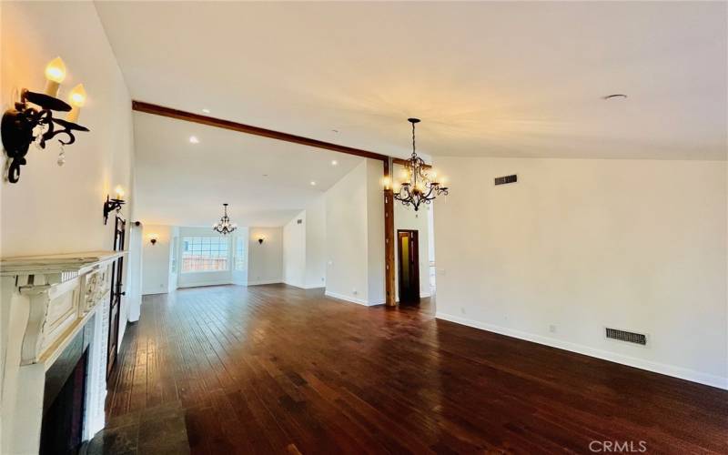 Open floorplan with Hardwood throughout