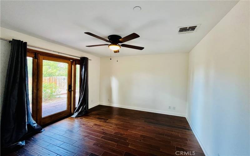 Guest bedroom