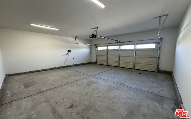 Garage with Electric Motor